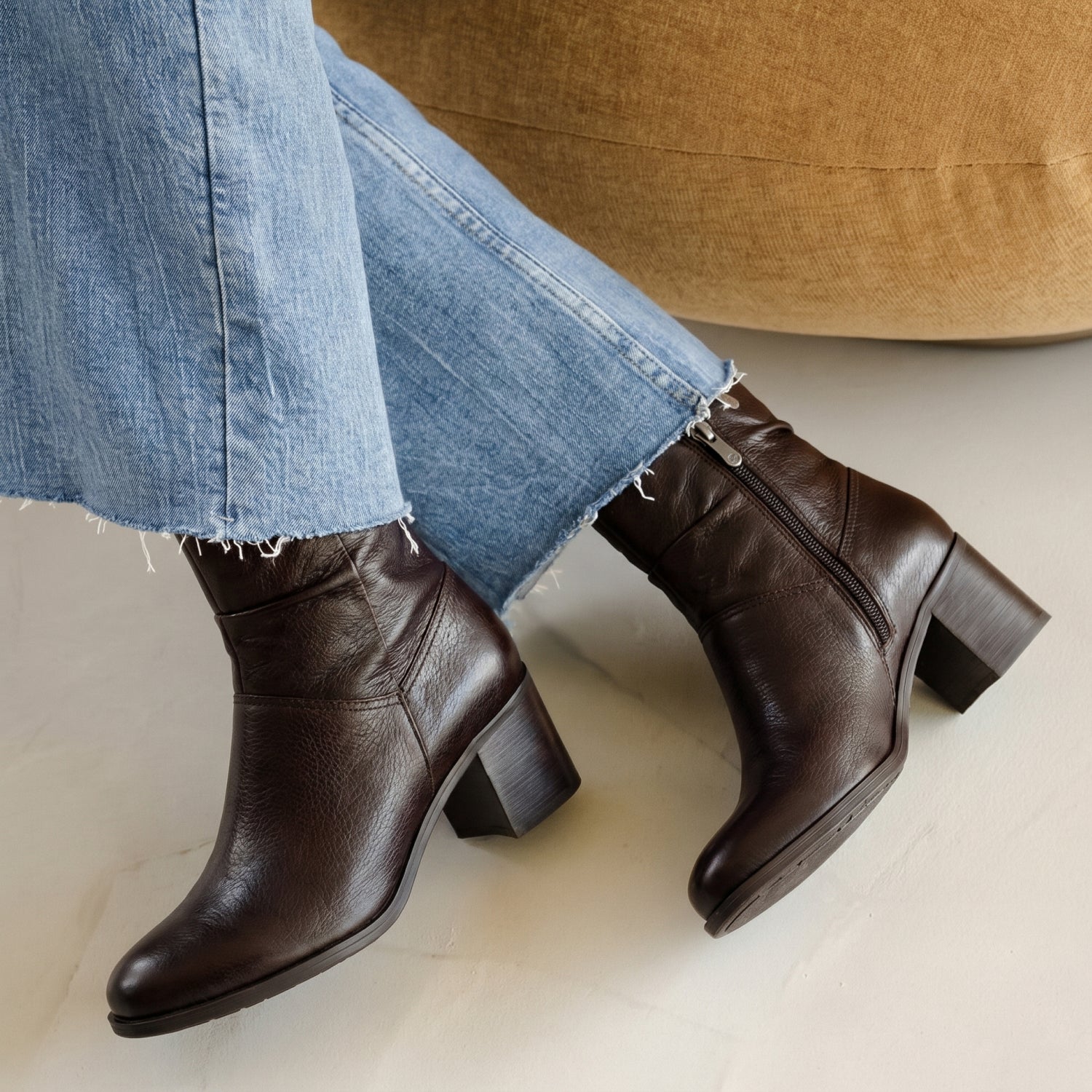 Bota Feminina Bottero Couro Burnish Cano Baixo
